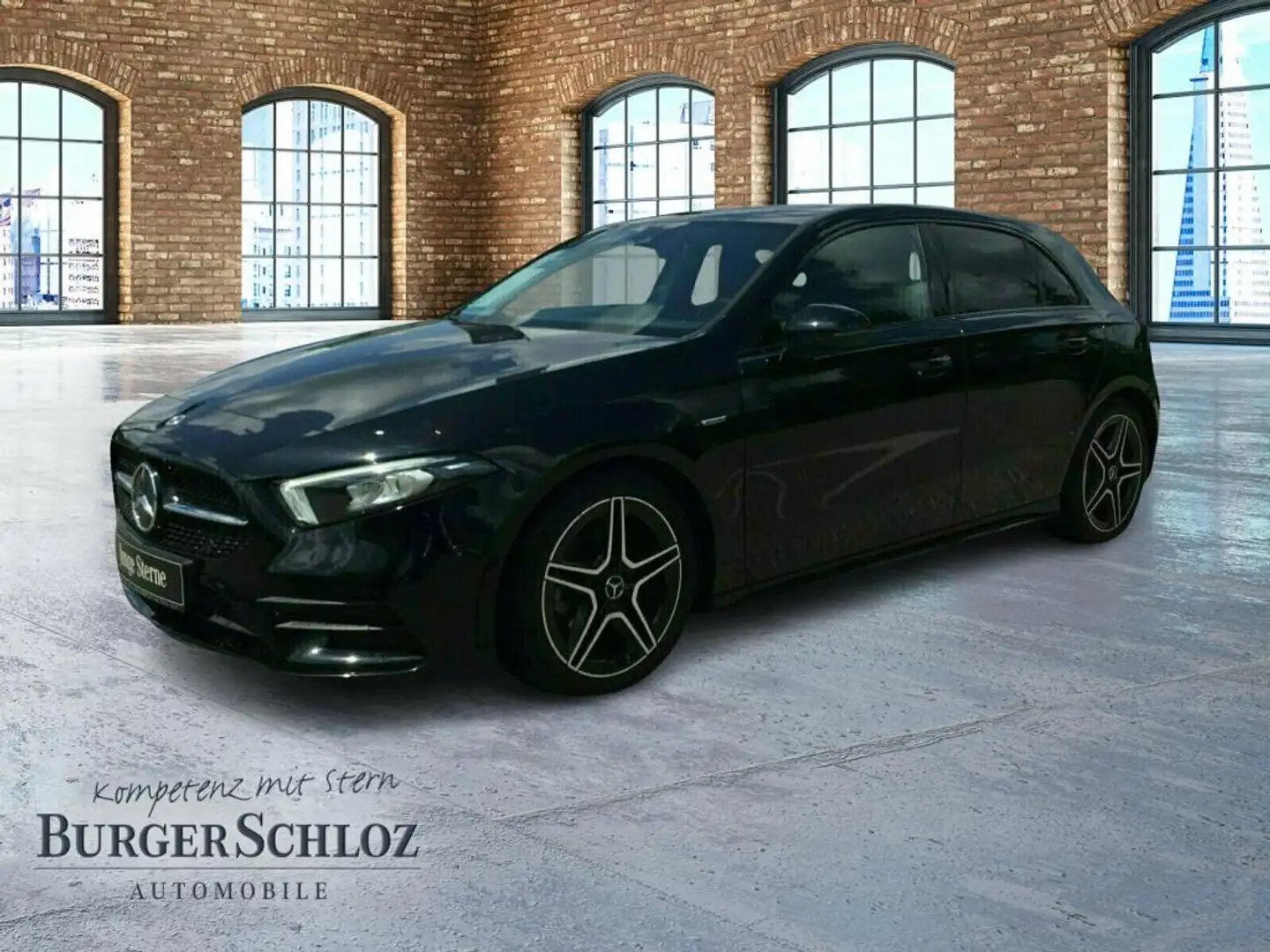 Mercedes-Benz A 180 AMG Night S-Sitz PDC SHZ LED SpurH Sport Negro - 1