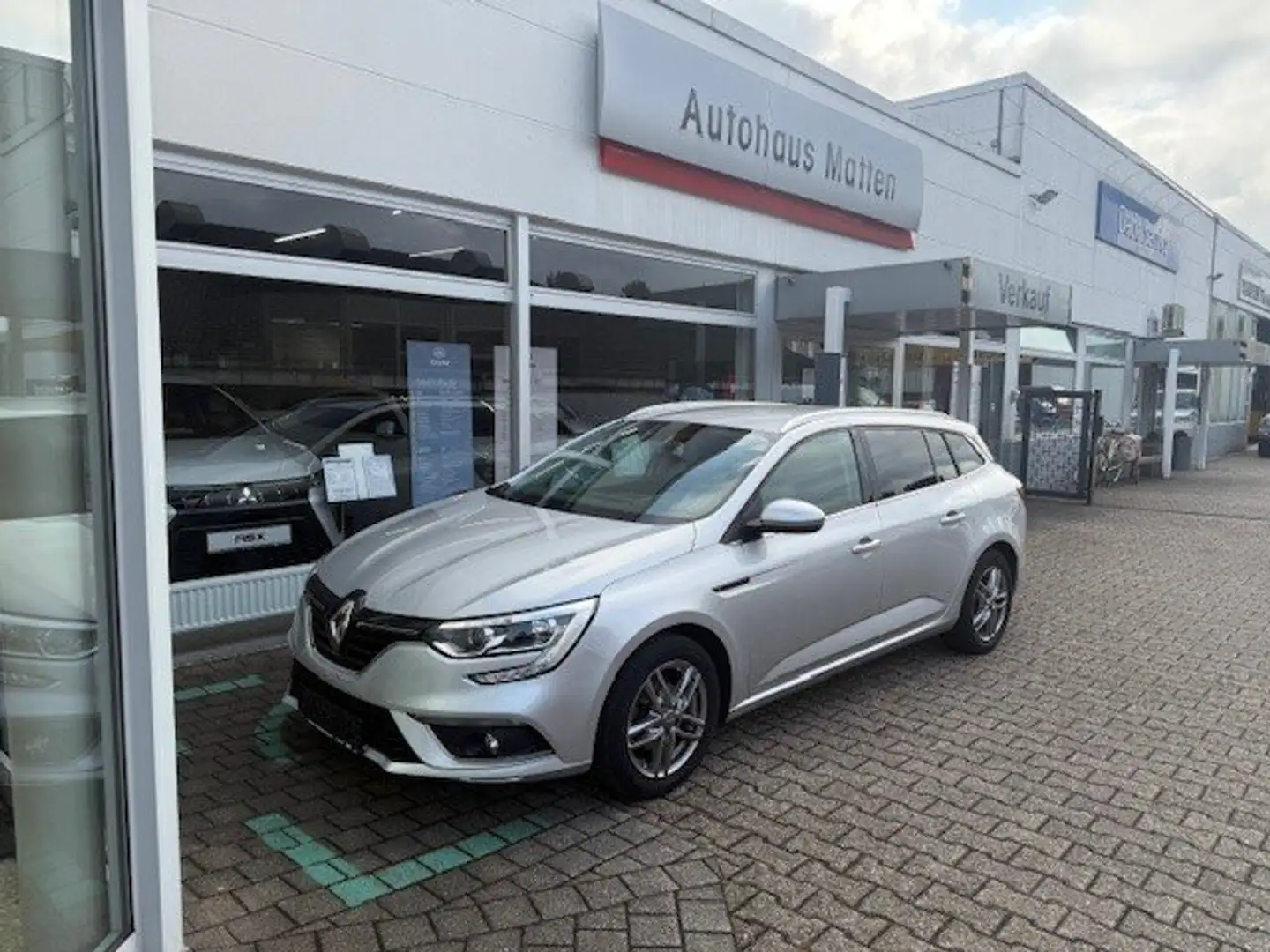 Renault Megane Grandtour Experience Argent - 1