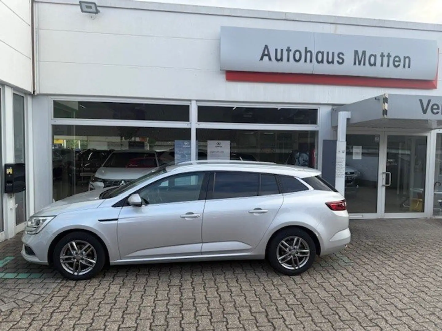 Renault Megane Grandtour Experience Argent - 2
