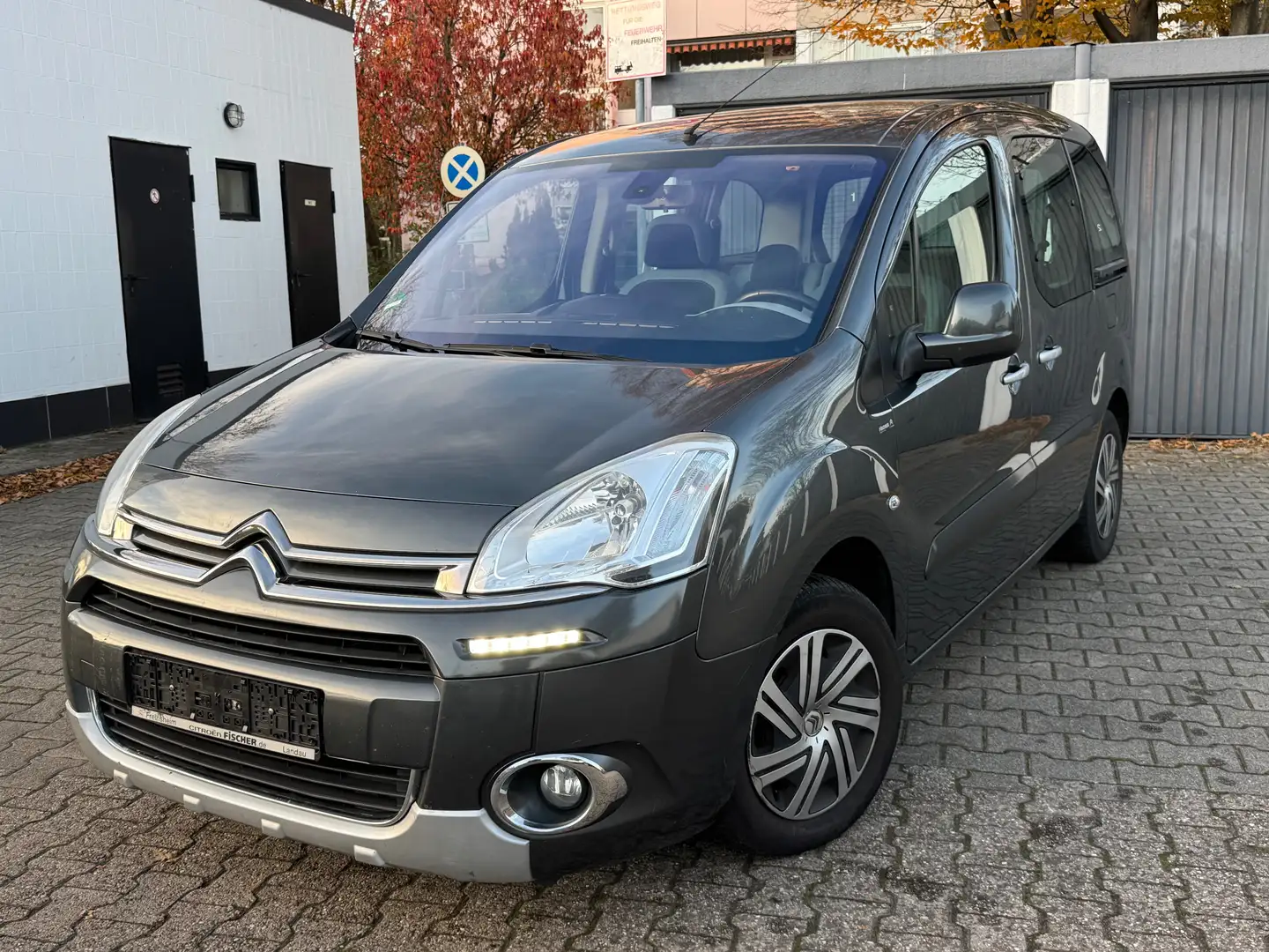 Citroen Berlingo Selection Grau - 1