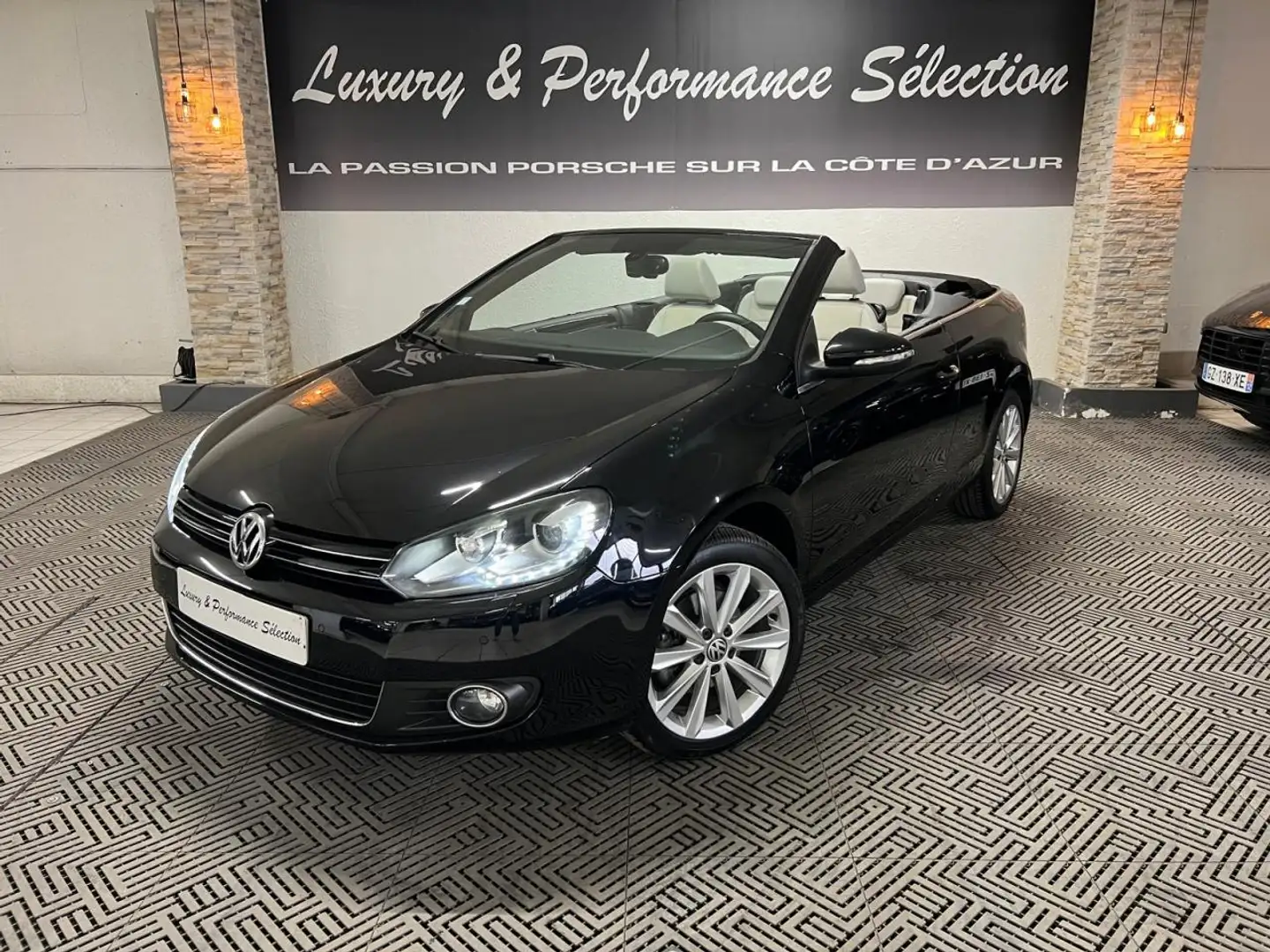 Volkswagen Golf VI 6 Cabriolet 1.4 TSI 122ch DSG CARAT - 54000km - 1°main Schwarz - 1
