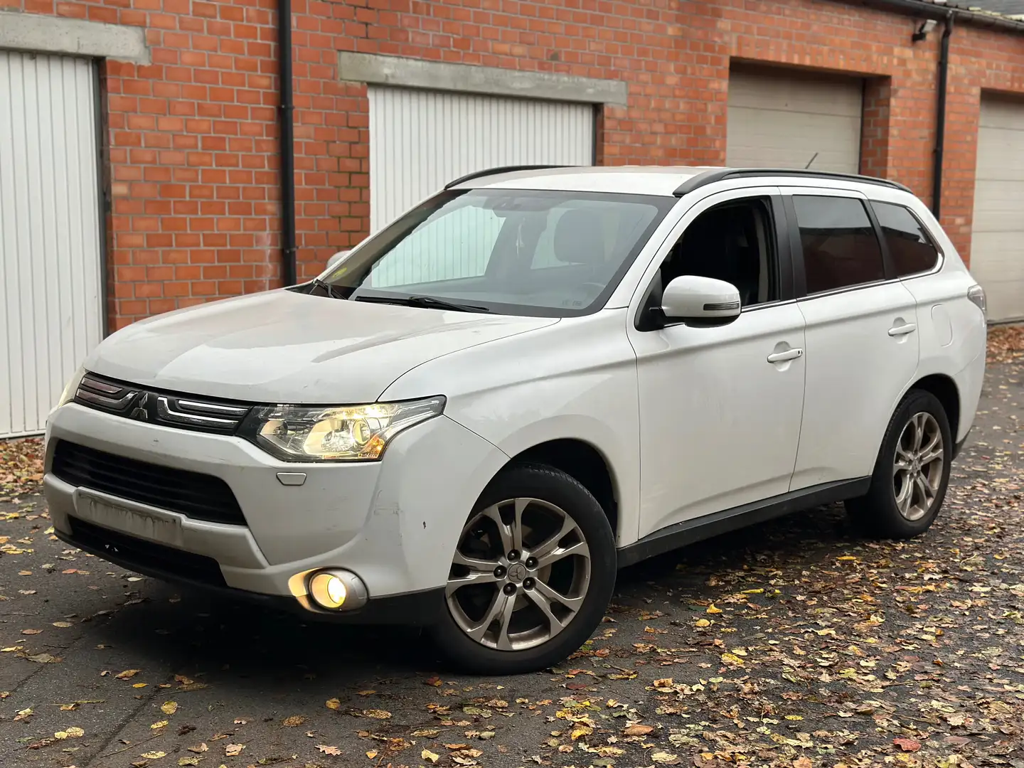 Mitsubishi Outlander 2.2 DI-D 4WD 7 plaatsen! Full optie. Euro 5 Blanc - 1