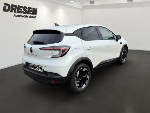 Renault Captur view 3