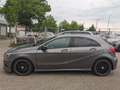 Mercedes-Benz A 180 AMG Line Gris - thumbnail 9