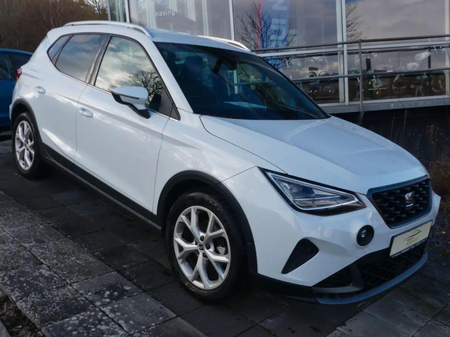 SEAT Arona FR, Sitzheiz, Navi, RF-Kamera, 2Z-Klima Blanc - 1