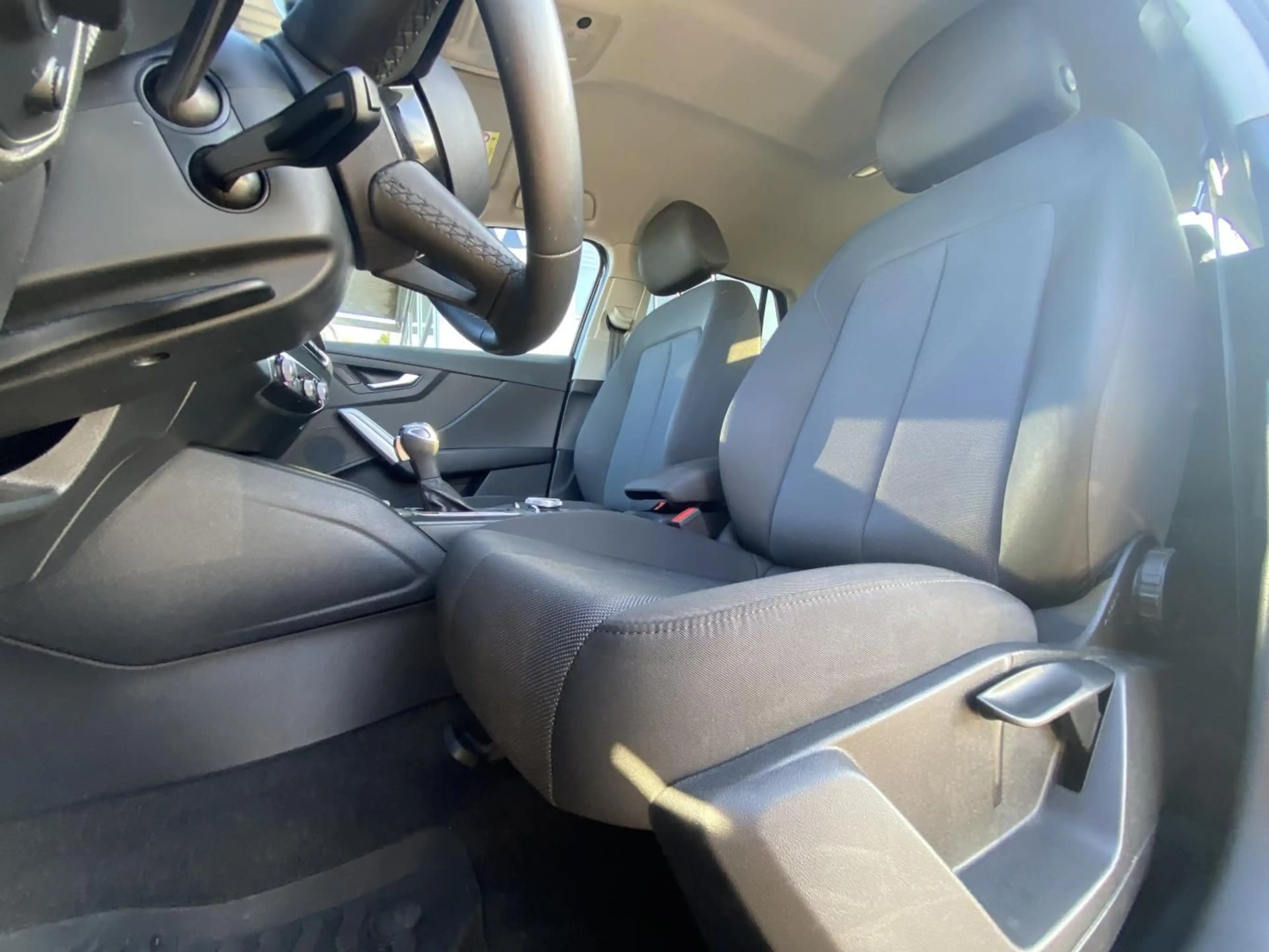 Audi Q2 1.5 TSI S-tronic advanced NAVI+KAMERA+LED+DAB — photo 9