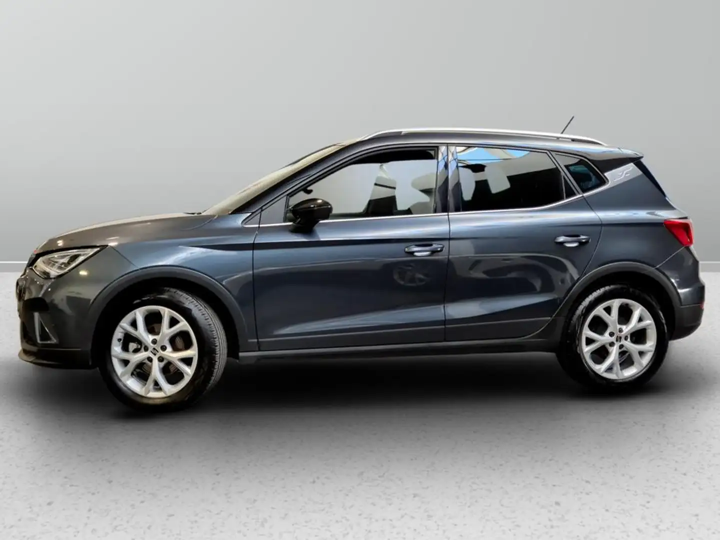 SEAT Arona 1.0 ecotsi FR 95cv Nero - 2