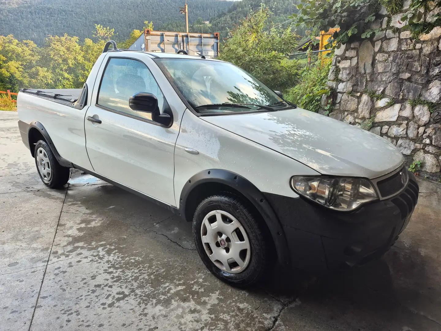 Fiat Strada 1.3 MTJ Pick-up Cabina Corta Blanco - 1