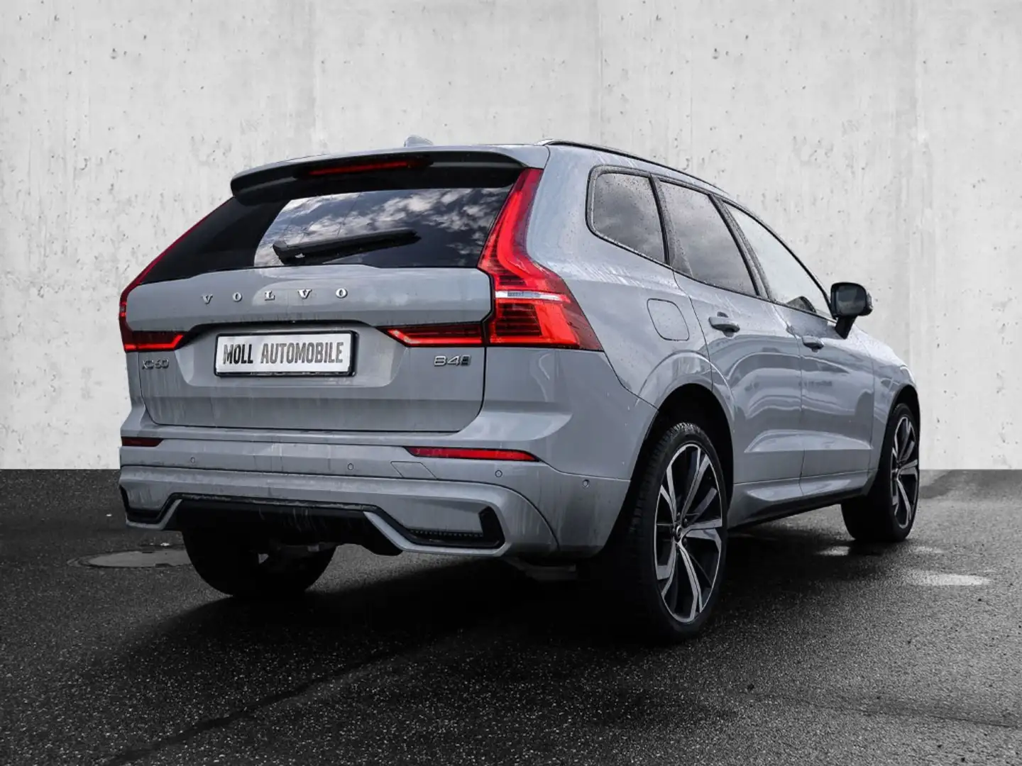 Volvo XC60 Ultimate Dark AWD B4 Diesel EU6d Allrad HUD AD Sta Grau - 2