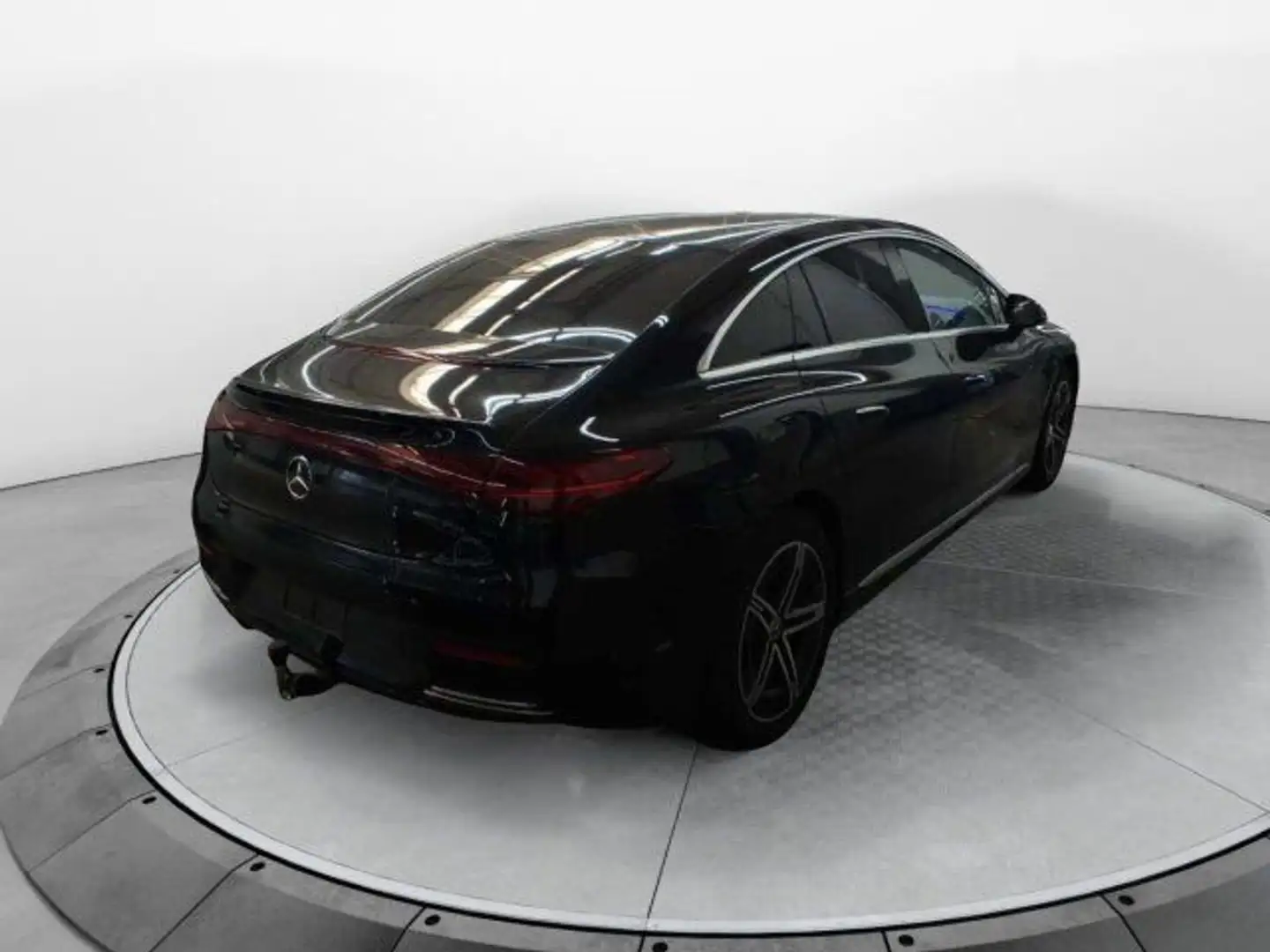 Mercedes-Benz EQE 350 AMG Premium 360° 4xSHZ AHK Burm3D Schwarz - 2