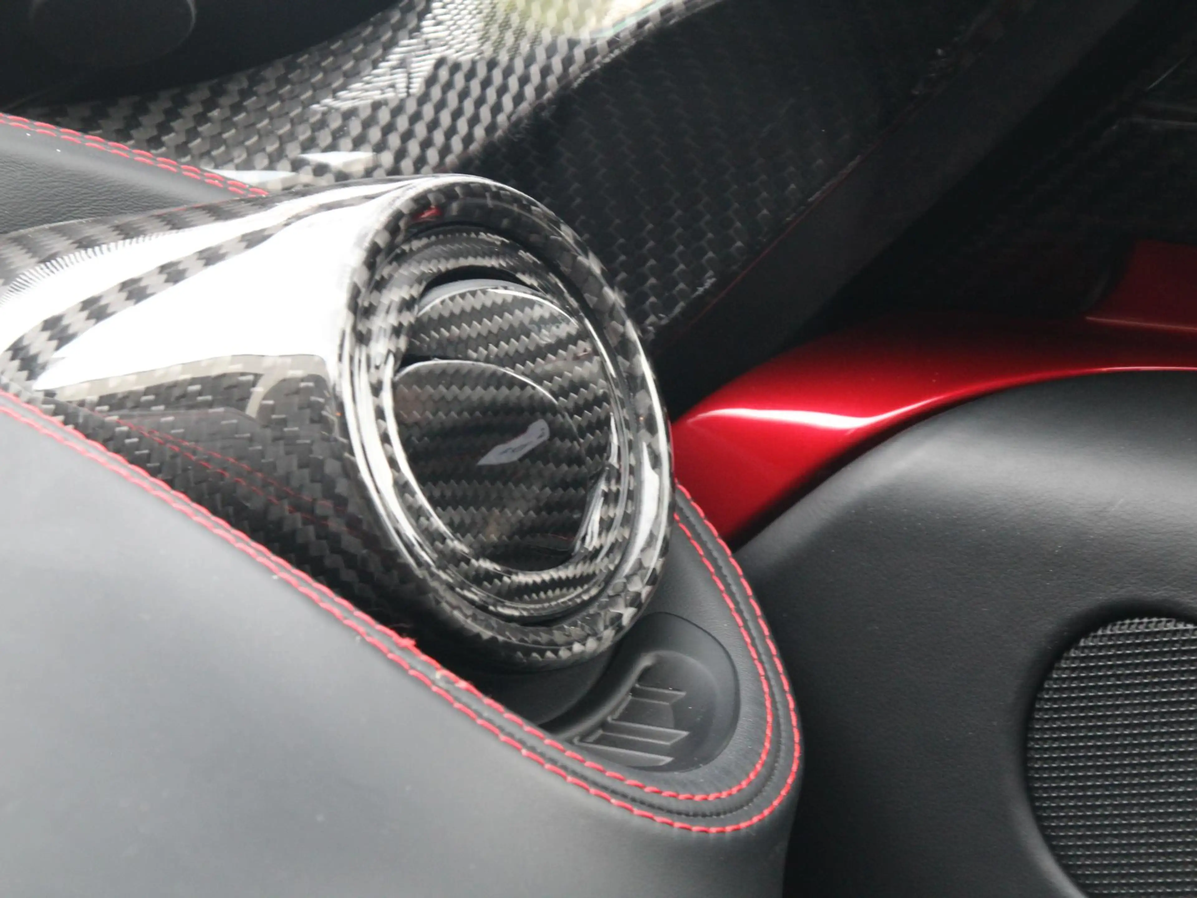 Alfa Romeo 4C TCT Launch Edition — photo 40