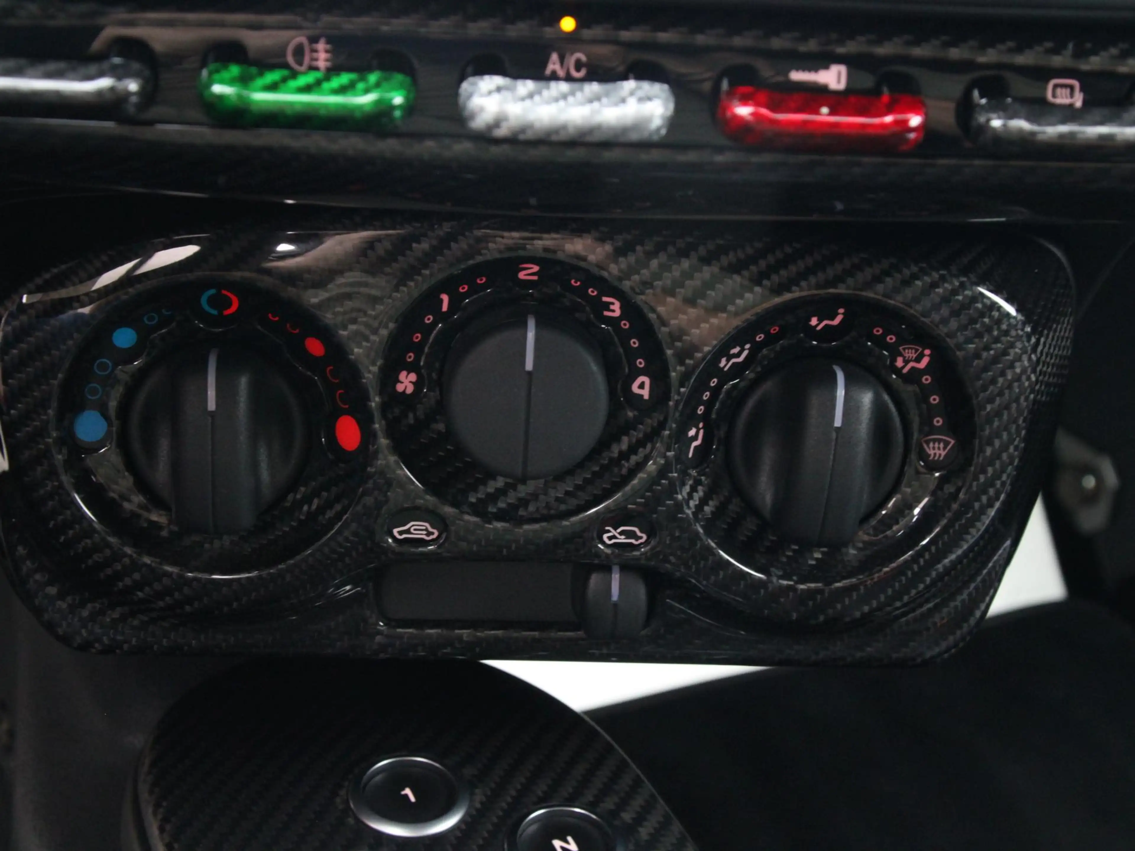 Alfa Romeo 4C TCT Launch Edition — photo 41