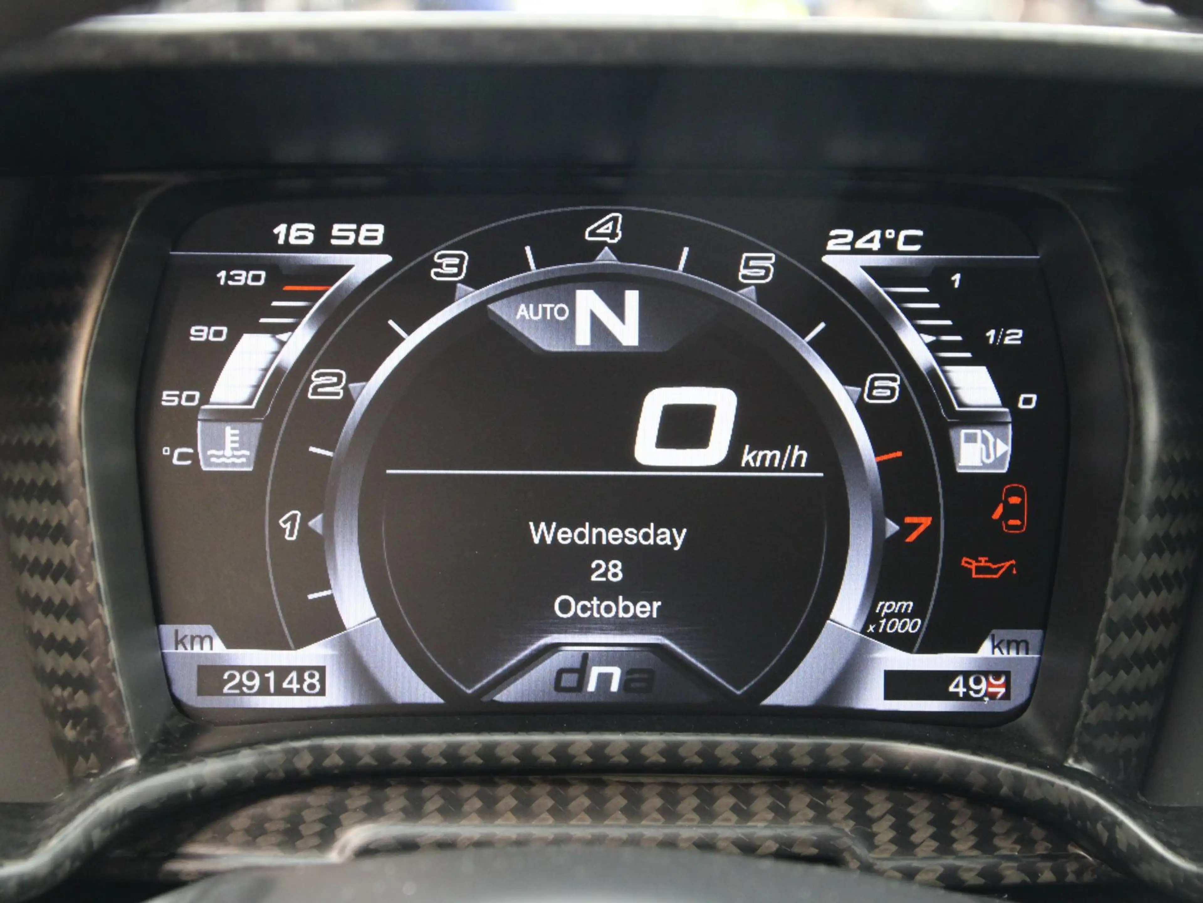 Alfa Romeo 4C TCT Launch Edition — photo 38
