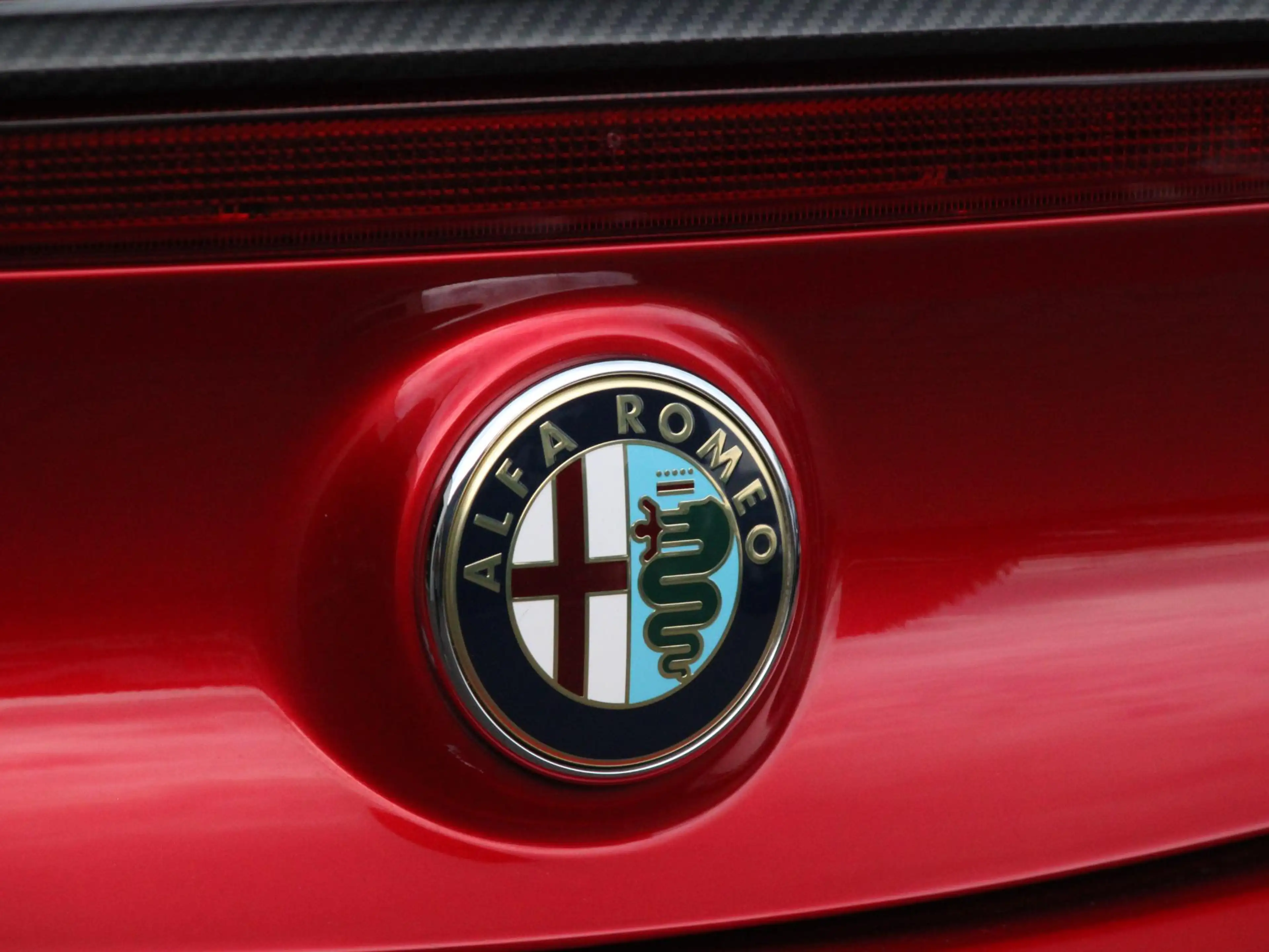 Alfa Romeo 4C TCT Launch Edition — photo 28