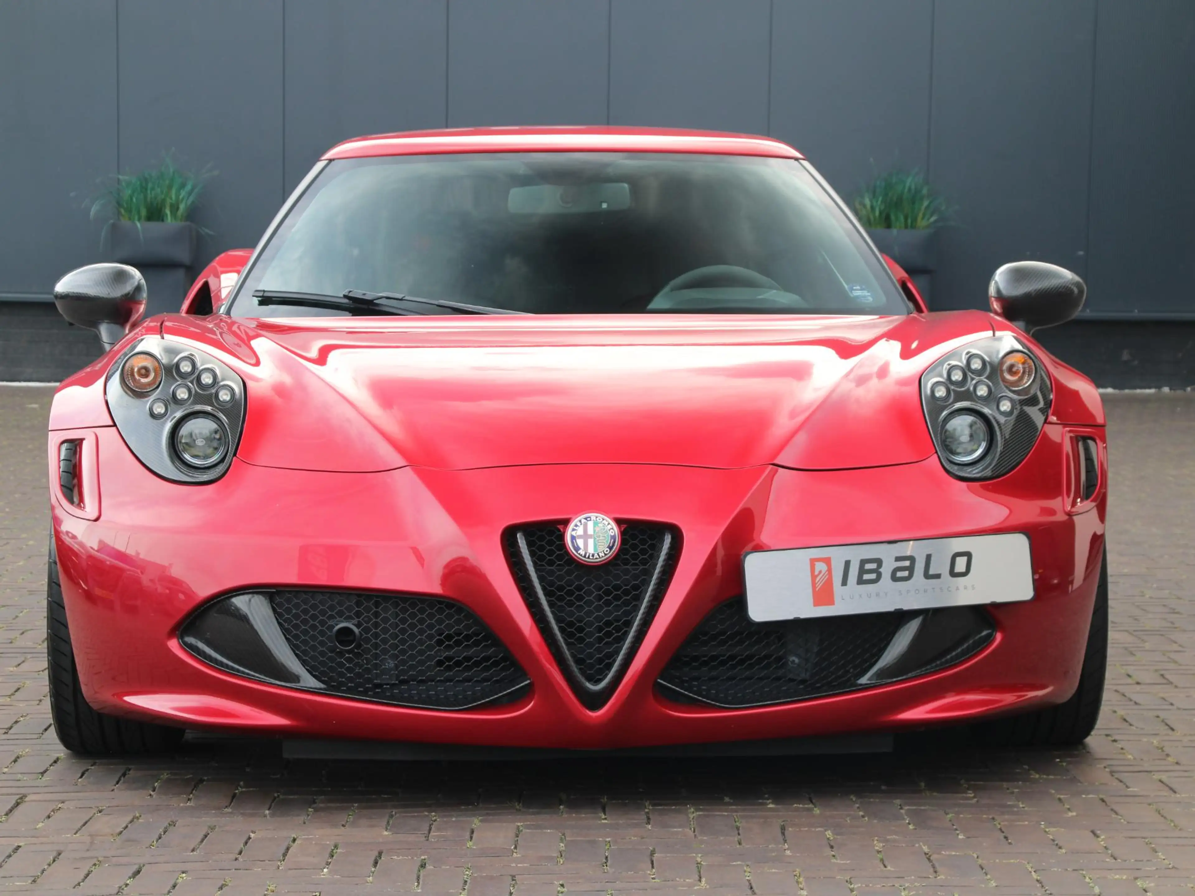 Alfa Romeo 4C TCT Launch Edition — photo 10