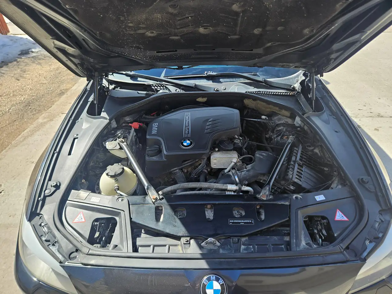 BMW 5 Series photo BMW 5 Series