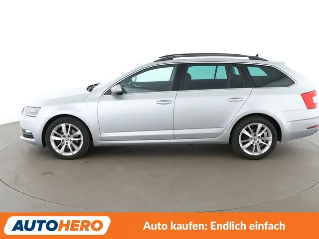 Skoda Octavia view 3