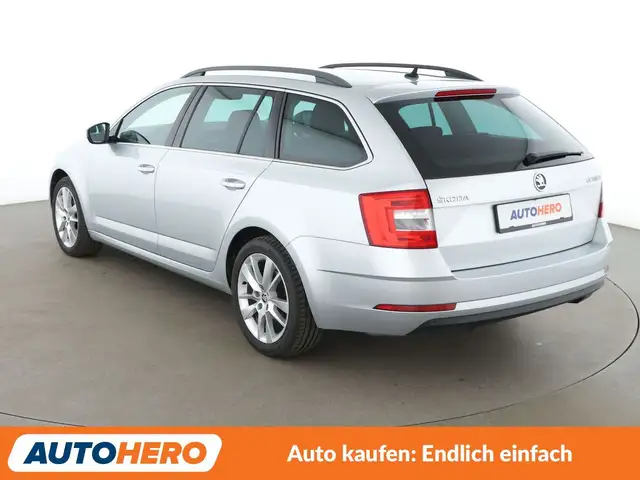 Skoda Octavia view 4