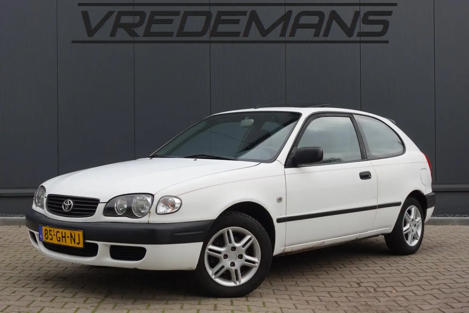 Toyota Corolla 1.4 VVT-i Linea Terra Wit - 1