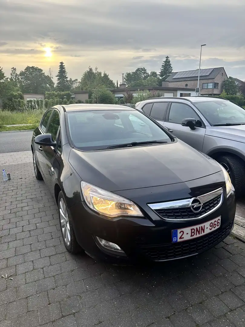 Opel Astra 1.4 ecoFLEX Edition Zwart - 1