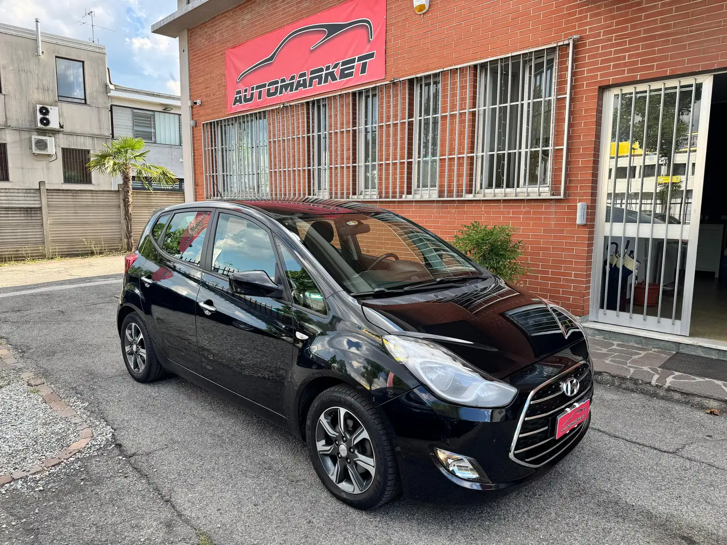 Hyundai iX20 1.4 GPL 90cv Comfort econext Nero - 1