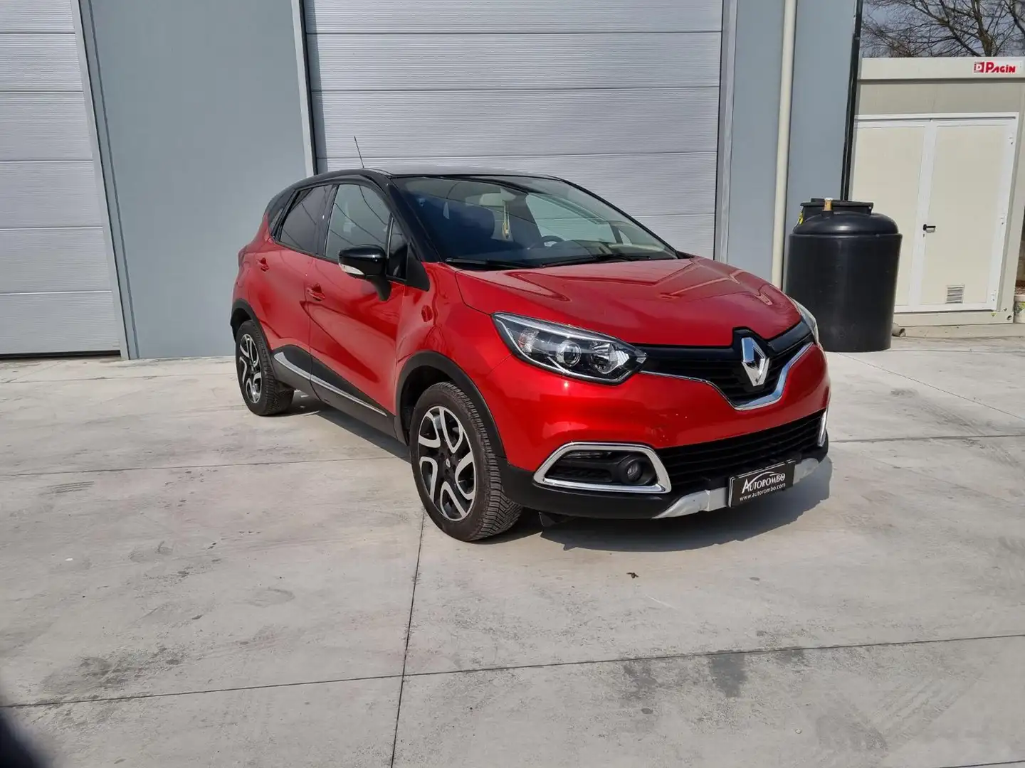 Renault Captur dCi 8V 110 CV Start&Stop Energy Intens Piros - 1
