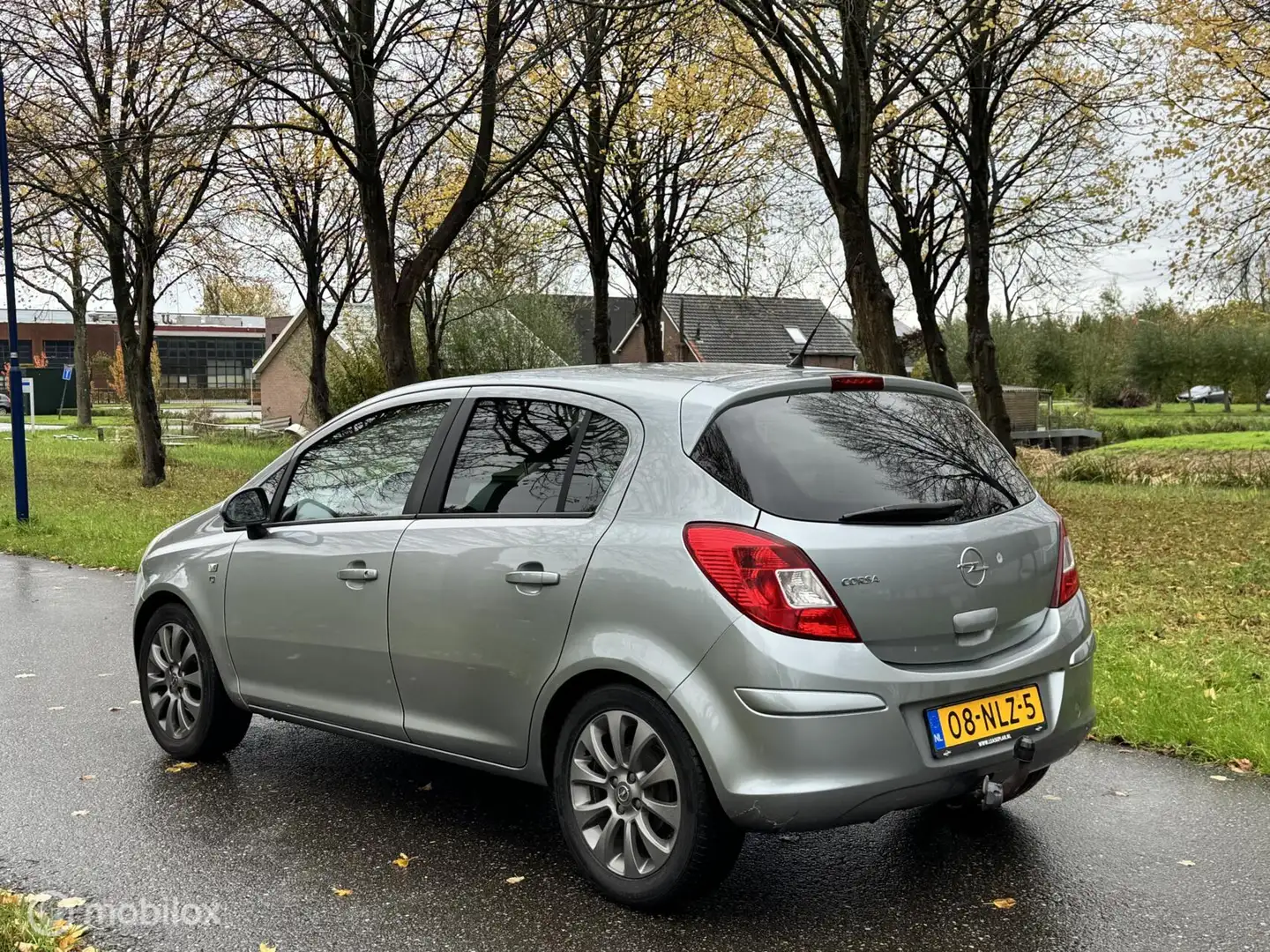 Opel Corsa 1.2-16V '111 Edition*AUTOMAAT*NEW APK 10/26*5 DRS Gris - 2