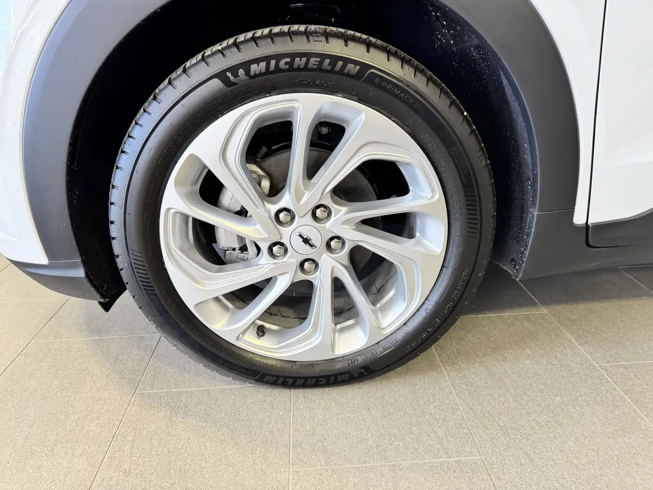 Chevrolet Bolt снимка Chevrolet Bolt