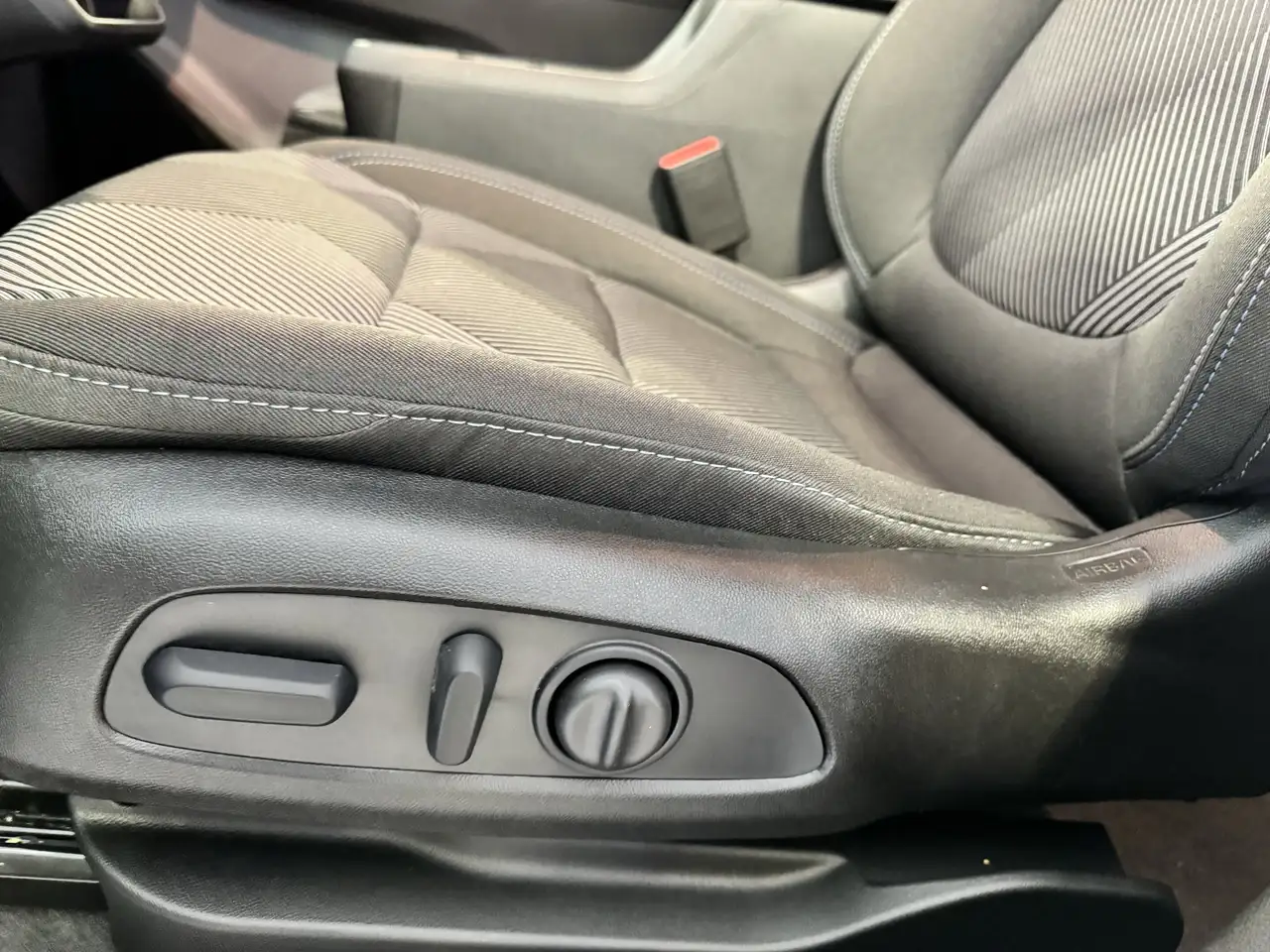 Chevrolet Bolt снимка Chevrolet Bolt