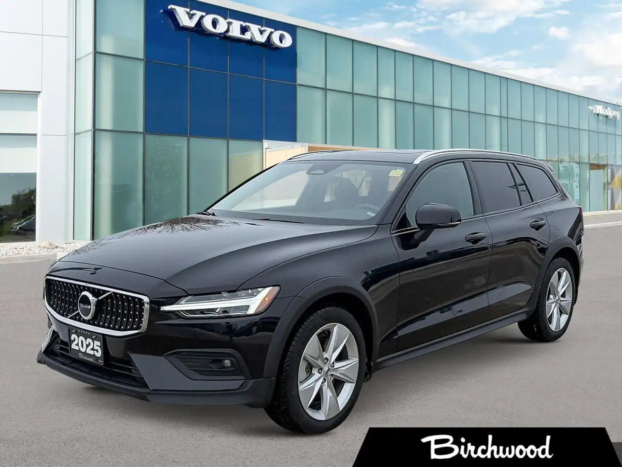 2025 Volvo V60