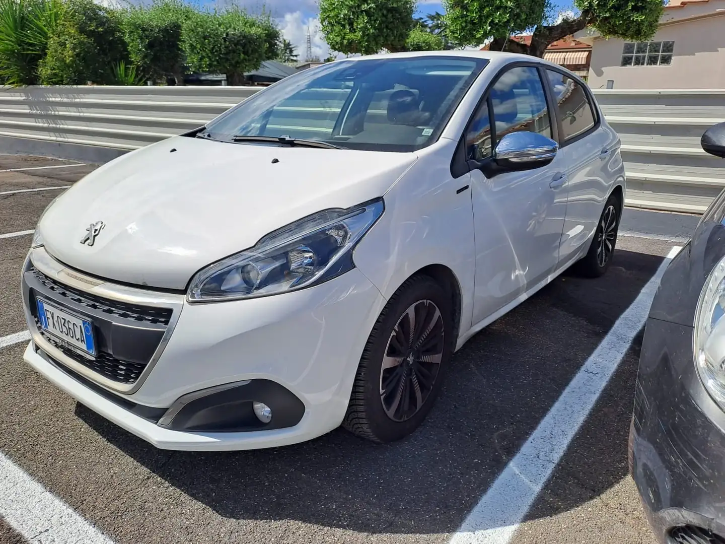 Peugeot 208 1.2 SIGNATURE *MOTORE GUASTO**UNIPRO* Bianco - 2