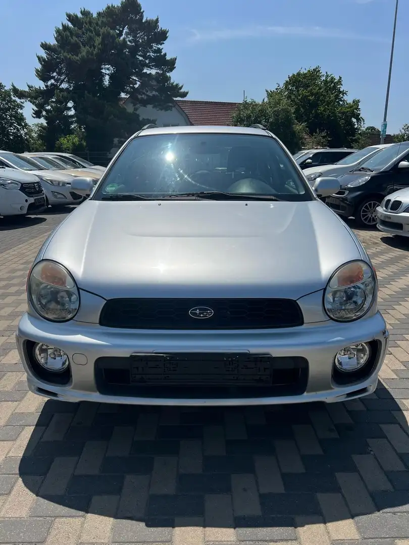 Subaru Impreza Kombi Automatil 4x4 tuv neu Silber - 1