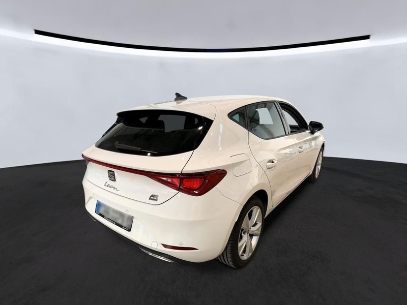 SEAT Leon FR 1.4e/TSI Navi SHZ LED PDC Alu17 — photo 4