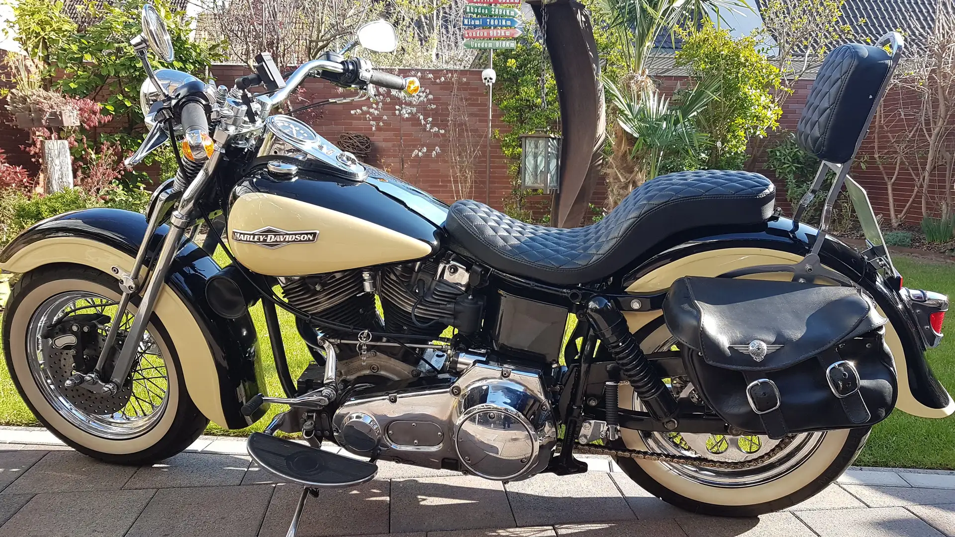 Harley-Davidson Early Shovel FXS - 1