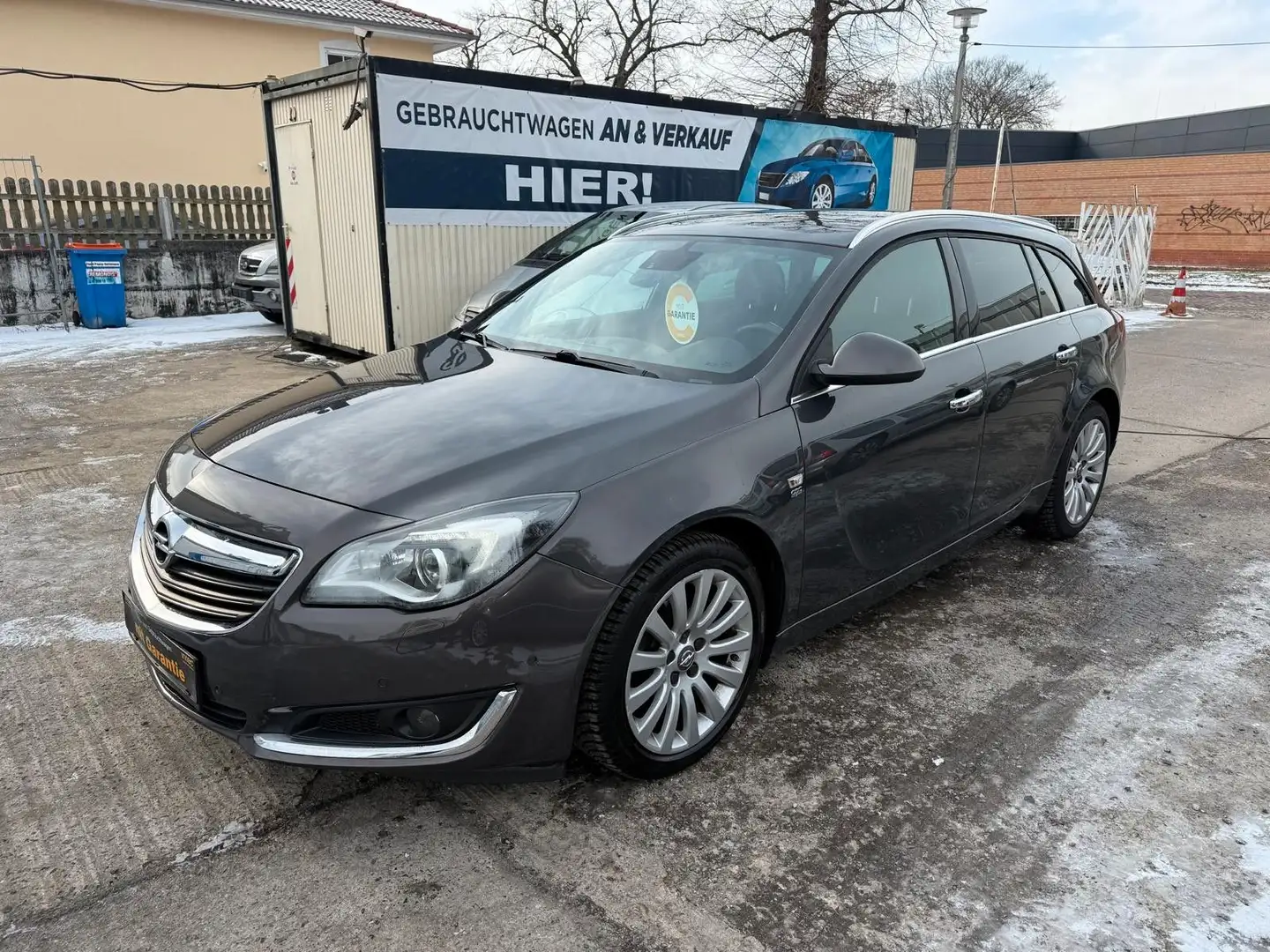 Opel Insignia A Sports Tourer *TUV NEU*AHK*SHZ* Grau - 1