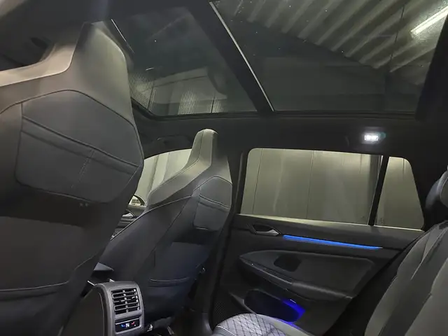 Volkswagen Golf view 10