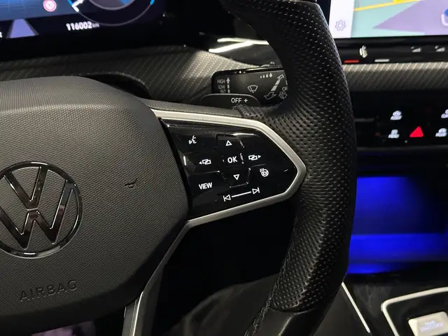 Volkswagen Golf view 20