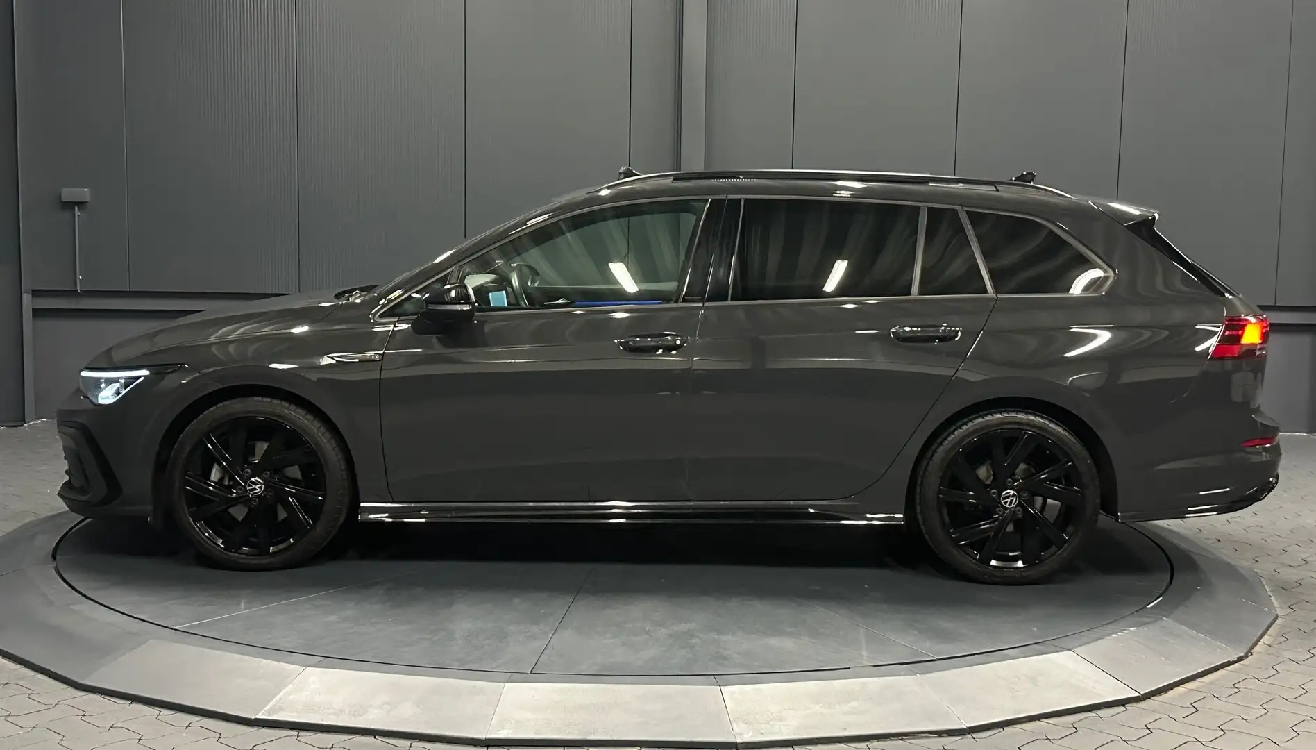 Volkswagen Golf Variant R-Line Black Style*18Zoll*PANORAMA*Harman/Kardon* Gris - 2