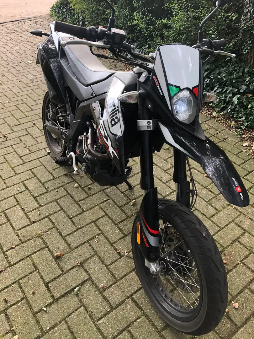 Aprilia SX 125 Zwart - 2