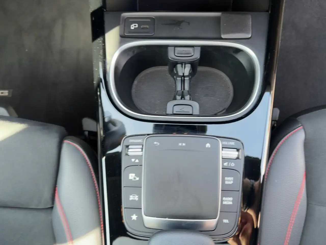 Mercedes-Benz A-Class A 250e Limousine AMG-LINE+PANO+CARPLAY+NIGHT+AMB.+, миниатюра 20