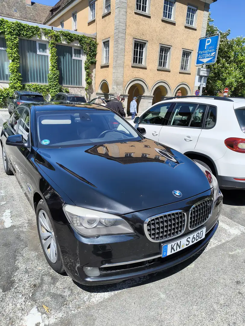 BMW 750 750i xDrive (F01) V8 Bi-Turbo Vollausstattung Schwarz - 2