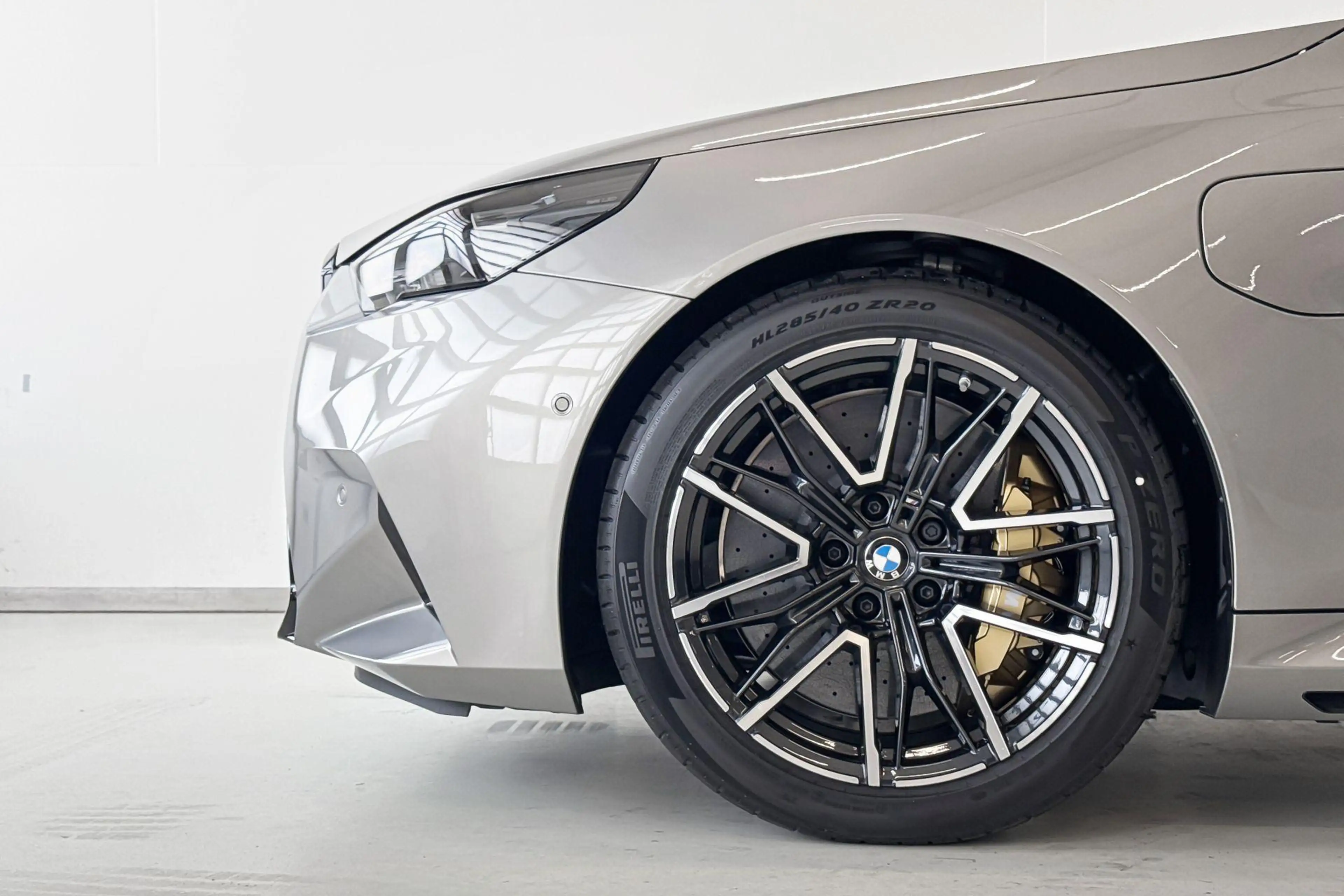 BMW M5 Touring M Drive Professional — photo 4