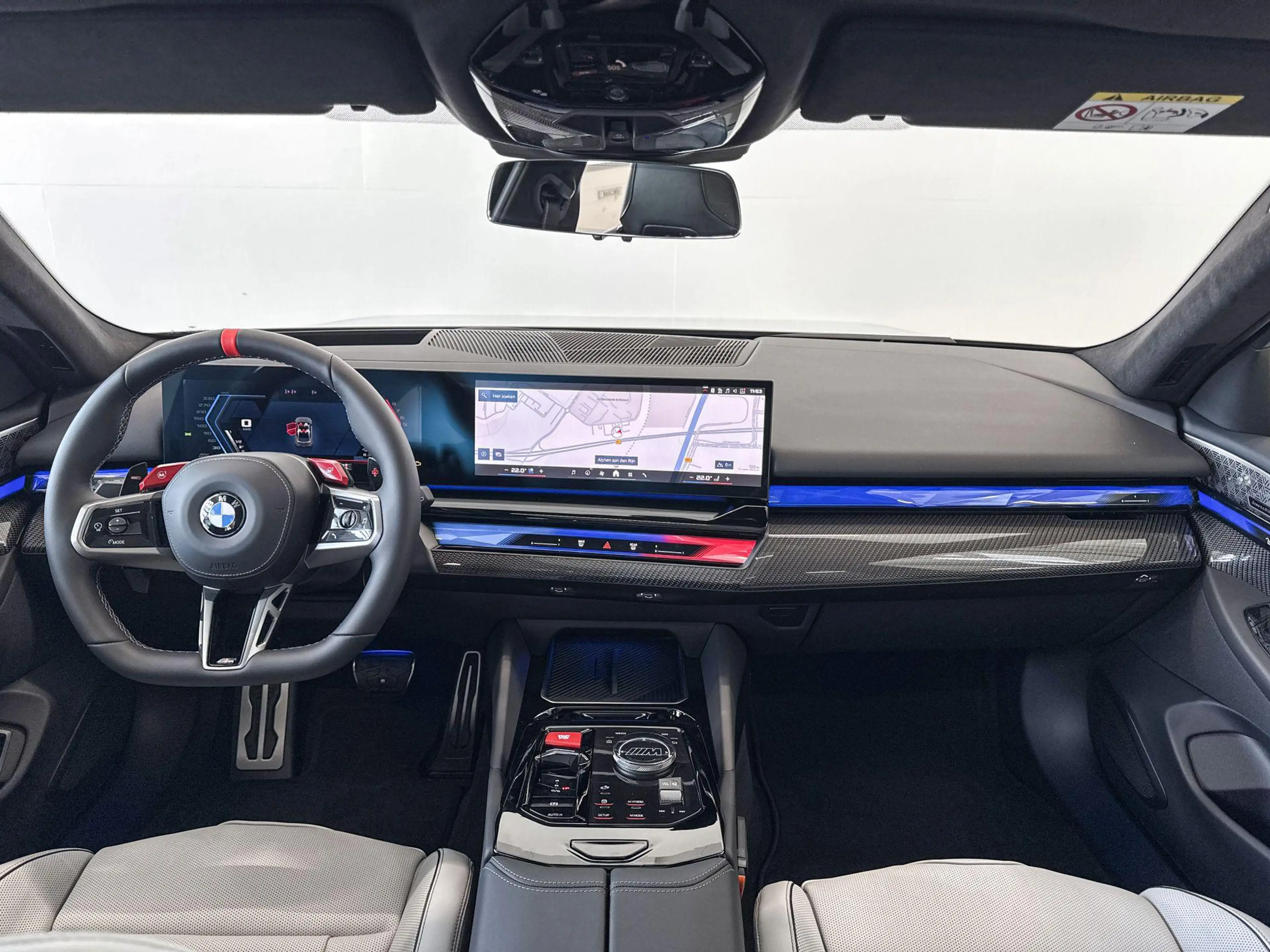 BMW M5 Touring M Drive Professional — photo 11