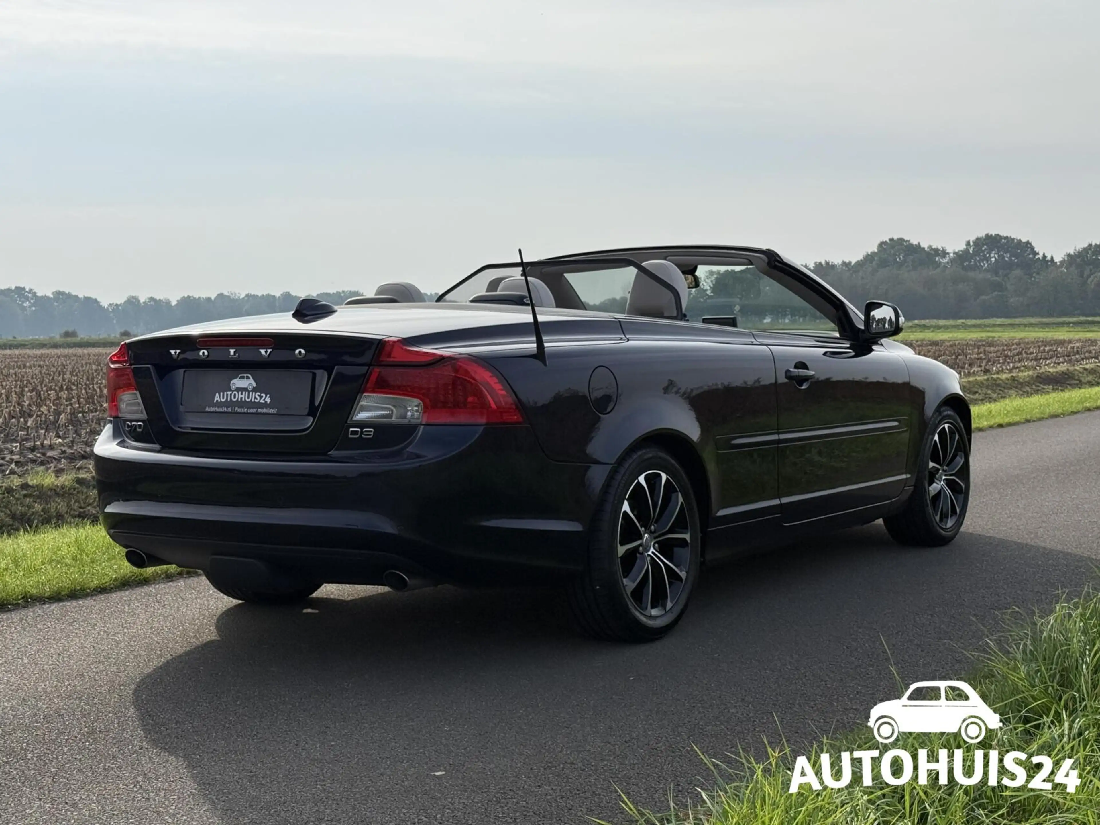 Volvo C70 Convertible 2.0 D3 Momentum 5-Cilinder|NL-AUTO|DEA — photo 3