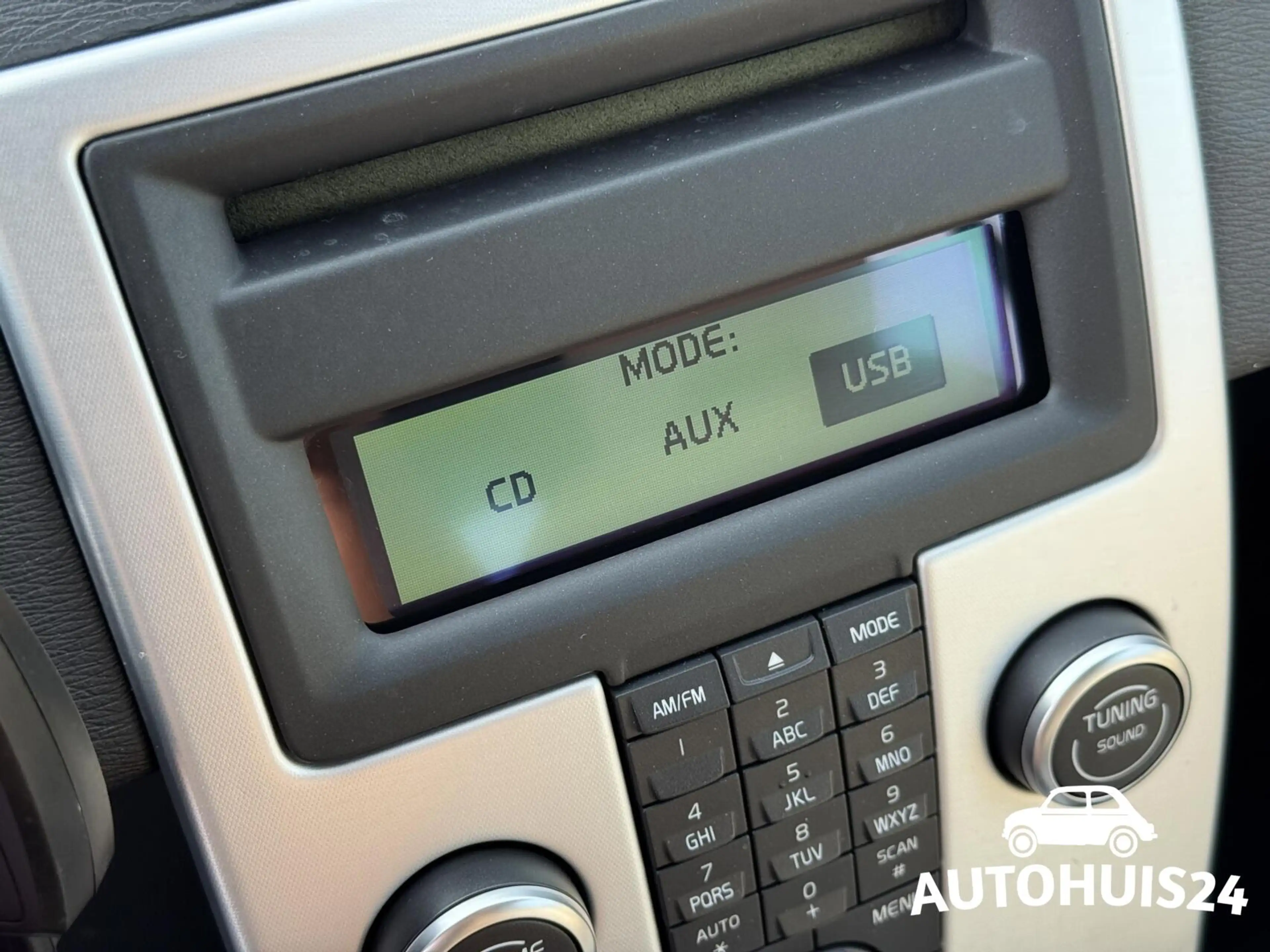 Volvo C70 Convertible 2.0 D3 Momentum 5-Cilinder|NL-AUTO|DEA — photo 17