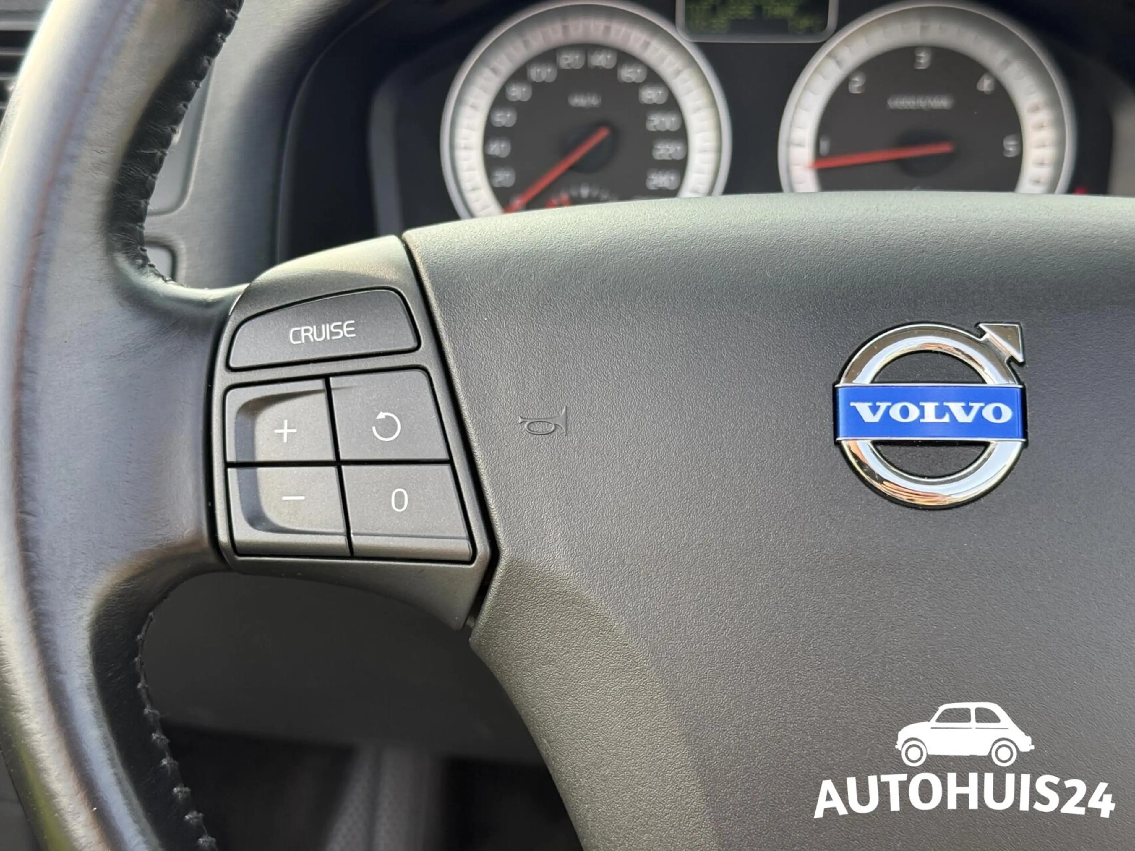 Volvo C70 Convertible 2.0 D3 Momentum 5-Cilinder|NL-AUTO|DEA — photo 14