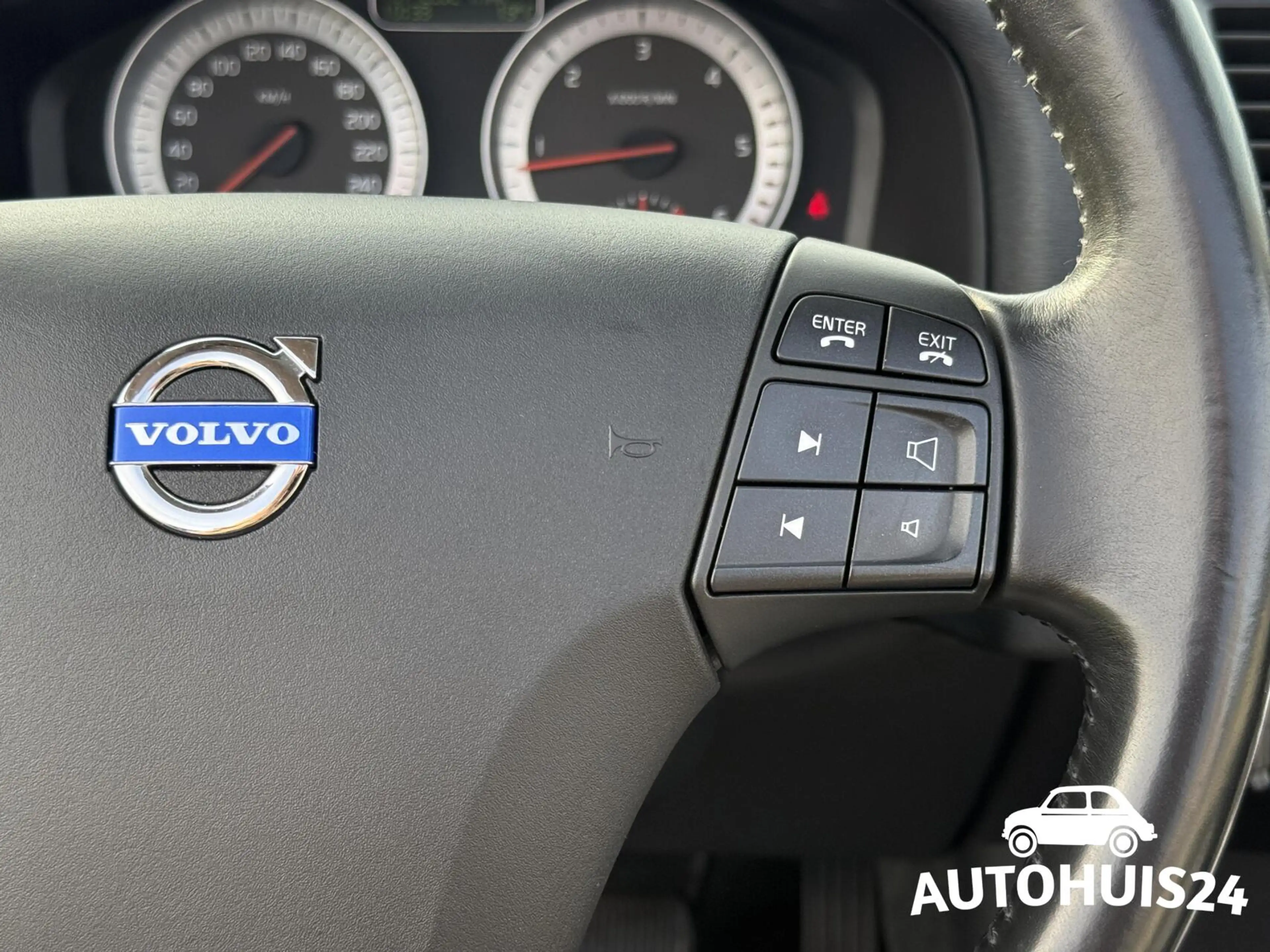 Volvo C70 Convertible 2.0 D3 Momentum 5-Cilinder|NL-AUTO|DEA — photo 15
