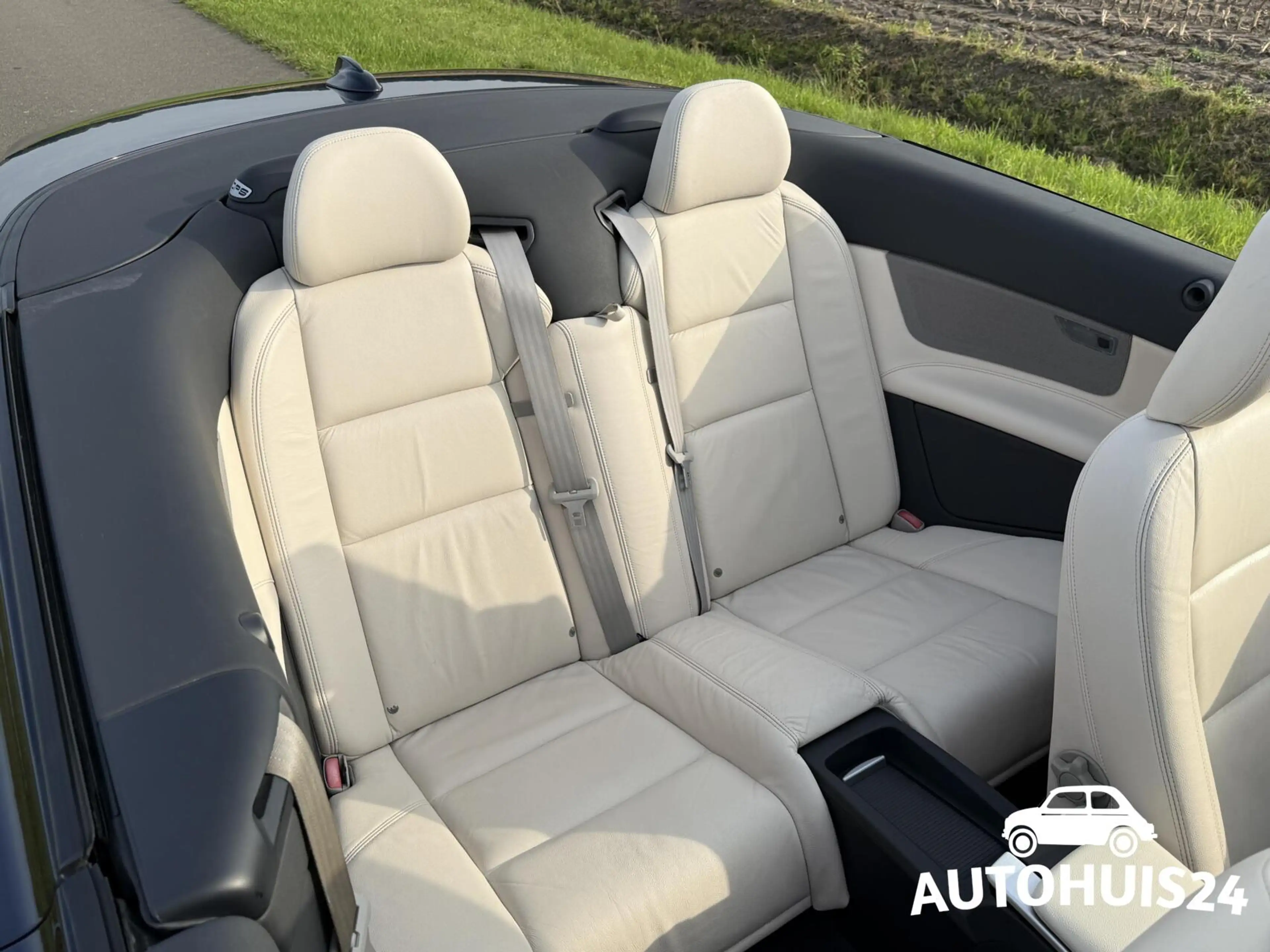 Volvo C70 Convertible 2.0 D3 Momentum 5-Cilinder|NL-AUTO|DEA — photo 8