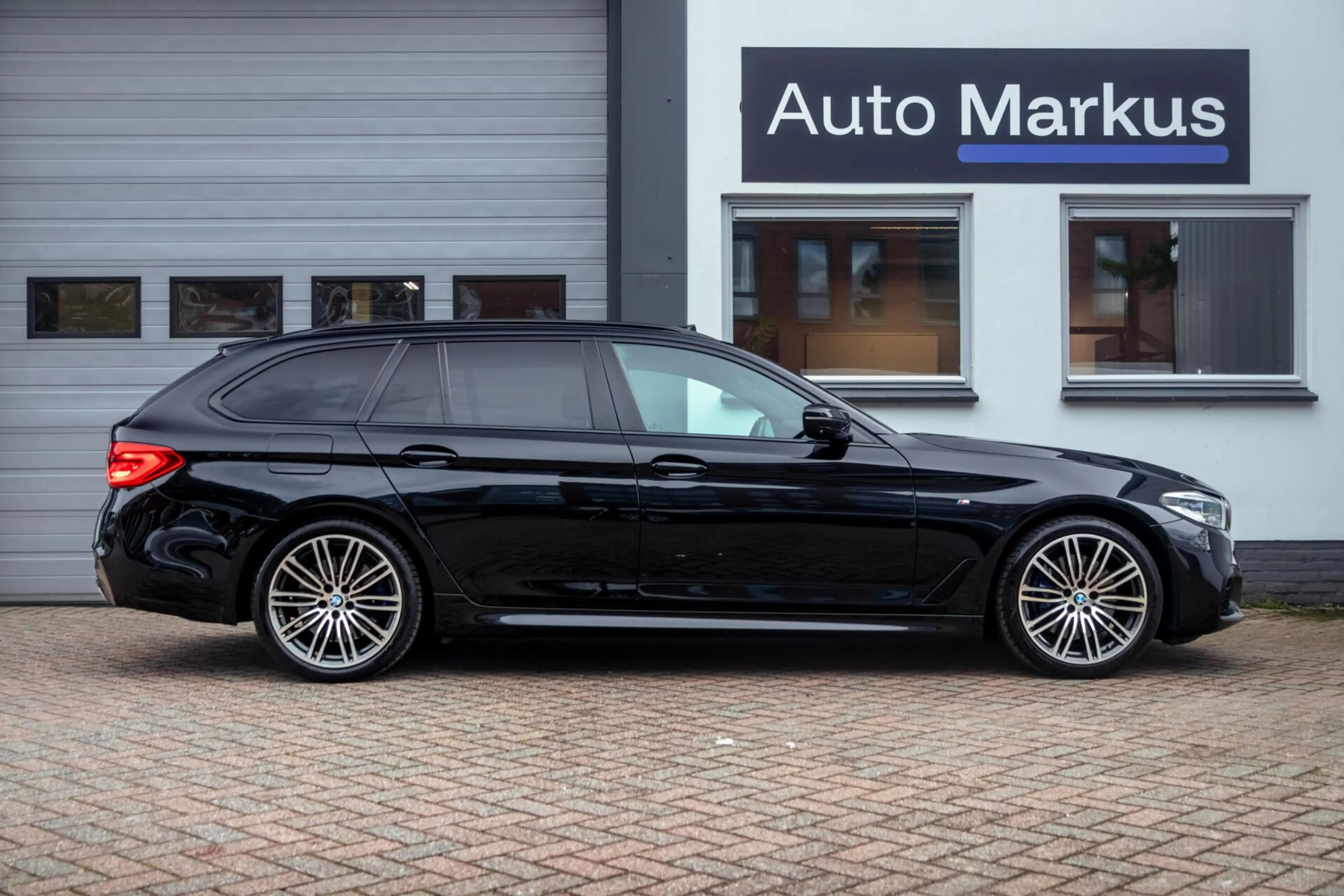 BMW 530 5-serie Touring 530i M-Sport|ACC|Pano|HUD|4WS|Memo — photo 3
