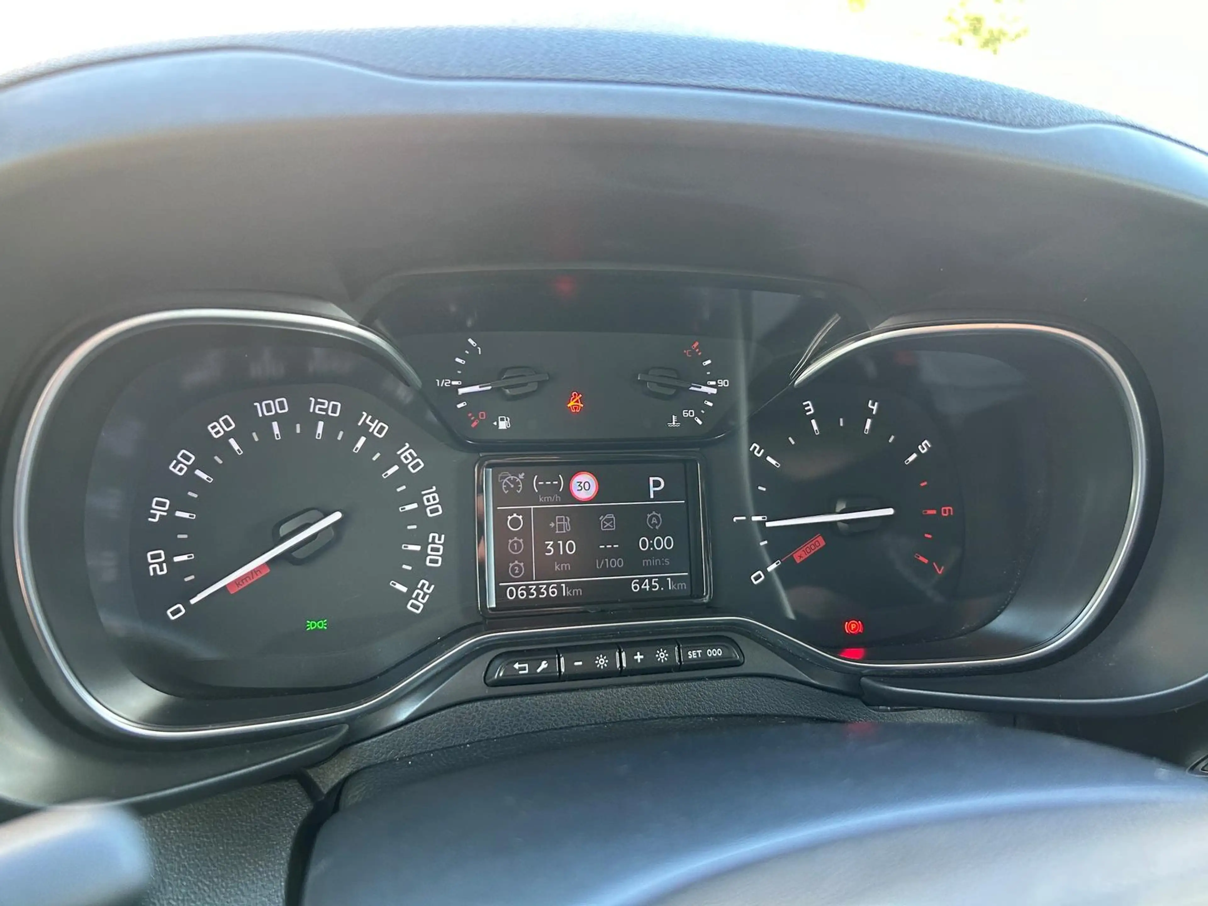 Toyota Proace City Proace City 1.2 Team Deutschland L1 ACC Totwinkel — photo 14